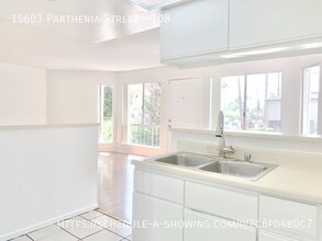 15603 Parthenia St in Los Angeles, CA - Building Photo - Building Photo