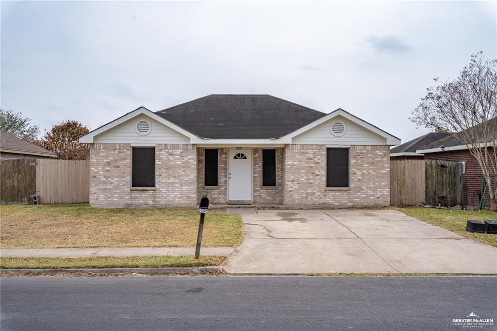 707 W Gabriella Ave in Pharr, TX - Building Photo