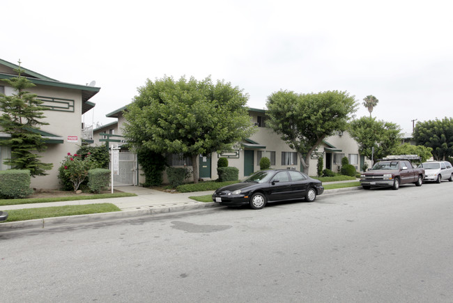 Pagoda Apartments in West Covina, CA - Building Photo - Building Photo