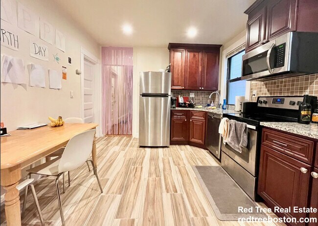 2 Parker Hill Terrace in Boston, MA - Building Photo - Building Photo