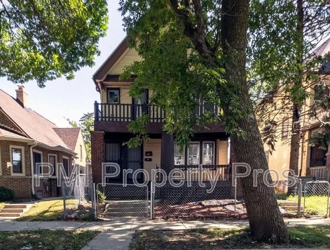 property at 2322 N 44th St