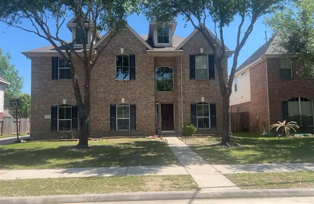 20018 Cypresswood Square in Spring, TX - Building Photo