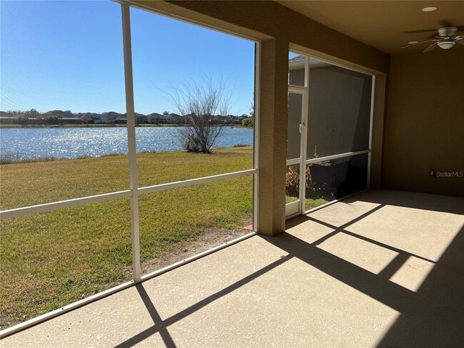 5753 Hydrangea Cir in Sarasota, FL - Building Photo - Building Photo