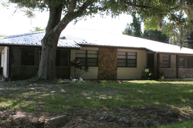 806 7th St SW in Ruskin, FL - Building Photo - Building Photo