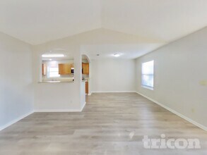 7520 Teaticket Ct, Unit 7016E103 in Jacksonville, FL - Building Photo - Building Photo