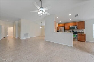 2457 Hopefield Ct in Cape Coral, FL - Building Photo - Building Photo