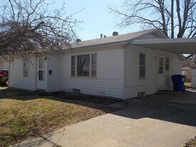1031 Moss Cir in Junction City, KS - Building Photo