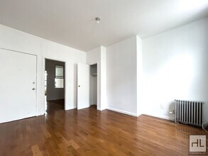 294 Harman St in Brooklyn, NY - Foto de edificio - Building Photo