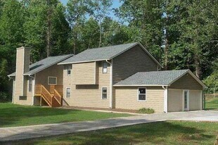 3562 Bryant Ln in Marietta, GA - Building Photo