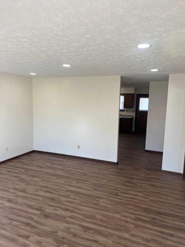property at 2524 S Jefferson Ave