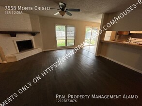 7558 Monte Cristo in San Antonio, TX - Building Photo - Building Photo