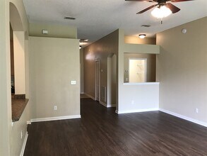 2752 Wood Stork Trl in Orange Park, FL - Foto de edificio - Building Photo