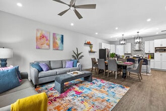 612 Petit Wy in Largo, FL - Building Photo - Building Photo