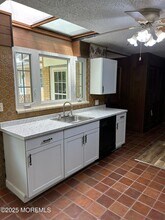 564 Monmouth Pl in Long Branch, NJ - Building Photo - Building Photo