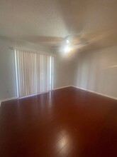 6118 Westgate Dr in Orlando, FL - Building Photo - Building Photo