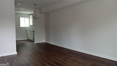 1800 Sullivan Rd in College Park, GA - Building Photo - Building Photo
