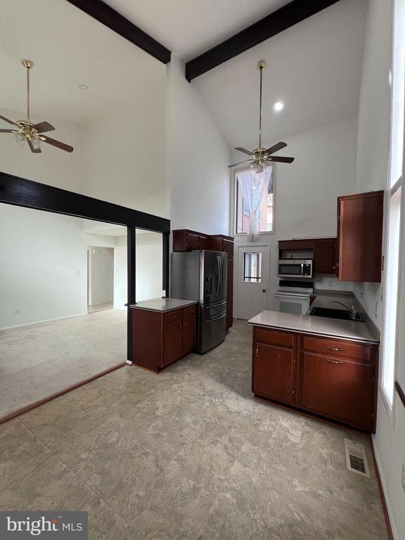 property at 12326 Mulberry Ct