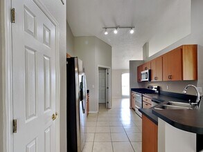 817 Highland Crest Loop in Lake Wales, FL - Building Photo - Building Photo