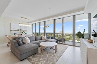 3100 N Ocean Dr in Riviera Beach, FL - Building Photo - Building Photo