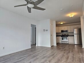 461 Washington St, Unit 1 in Boston, MA - Building Photo - Building Photo