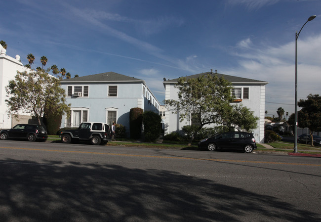 1956 N Vermont Ave in Los Angeles, CA - Building Photo - Building Photo