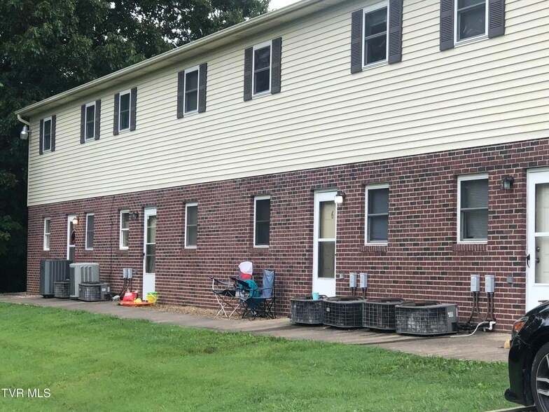 155 Mays St in Greeneville, TN - Building Photo