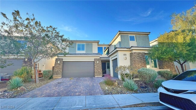 8247 Aster Meadow Way in Las Vegas, NV - Building Photo - Building Photo