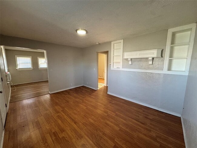 6812 NW 37th St in Bethany, OK - Building Photo - Building Photo