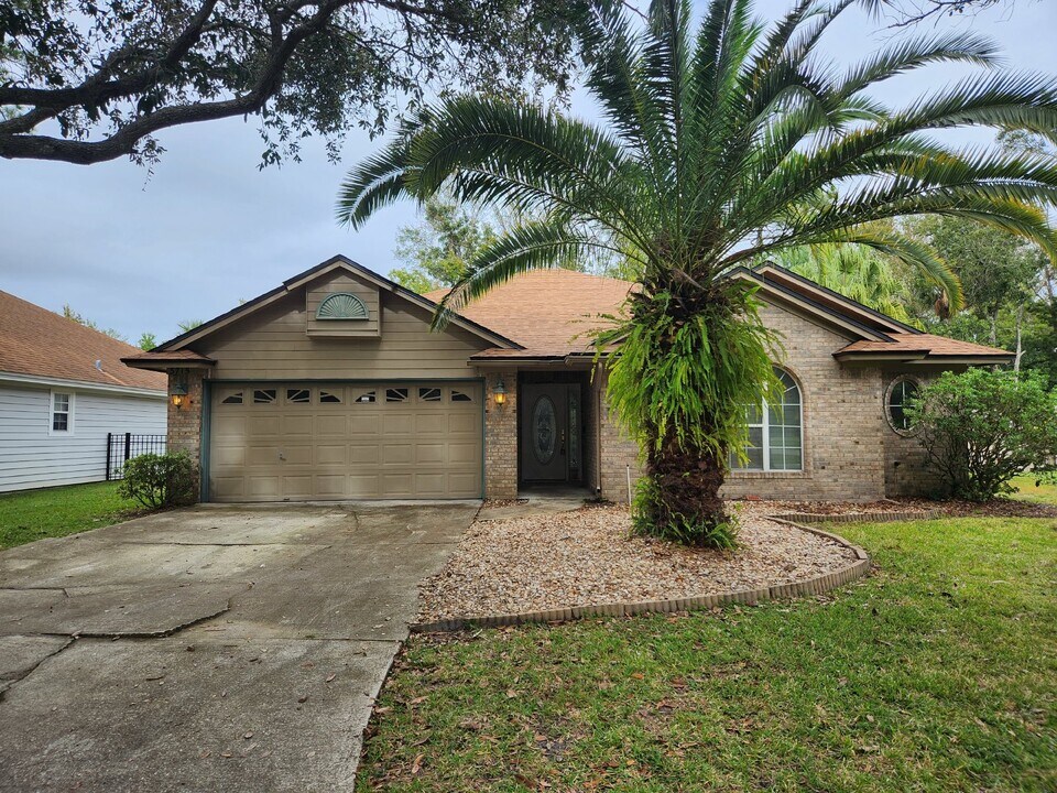 3715 Sanctuary Way N in Jacksonville Beach, FL - Building Photo