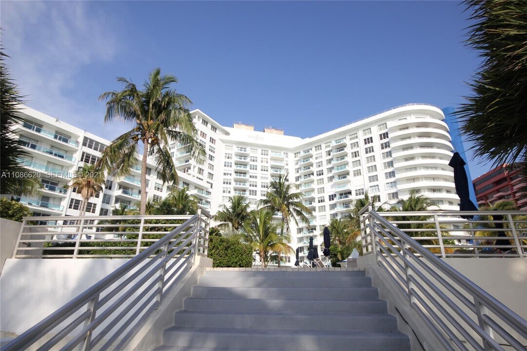 5151 Collins Ave in Miami, FL - Building Photo