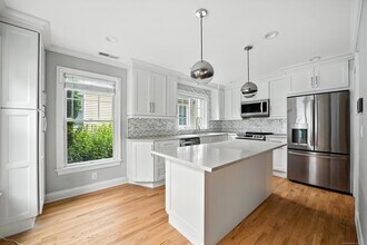 55 Rodwell Ave in Greenwich, CT - Building Photo - Building Photo