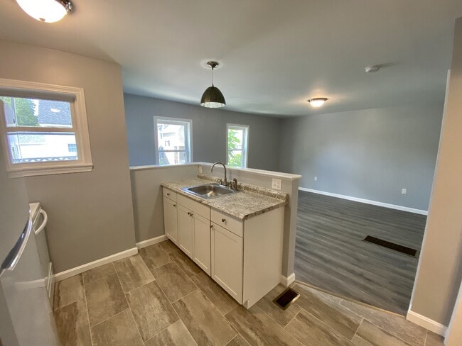 47 Perley St, Unit 49.5 Perley Street
