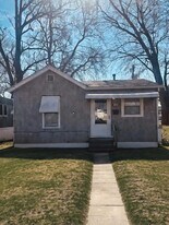 120 Lakeside Ave in East Alton, IL - Building Photo