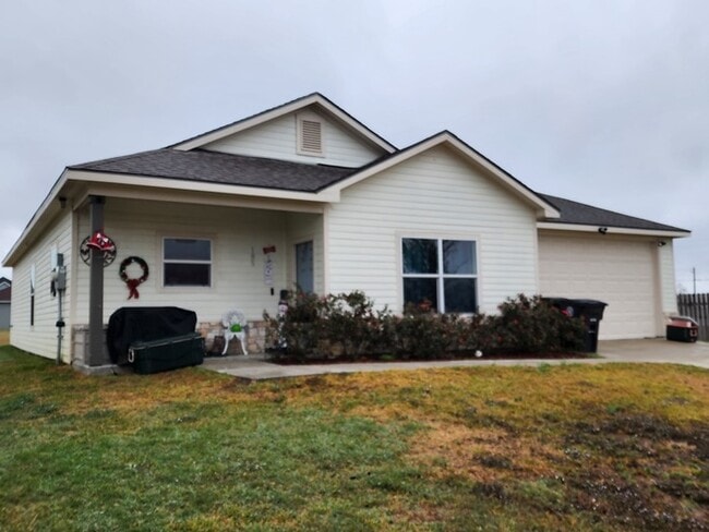 property at 105 Macaw Ave