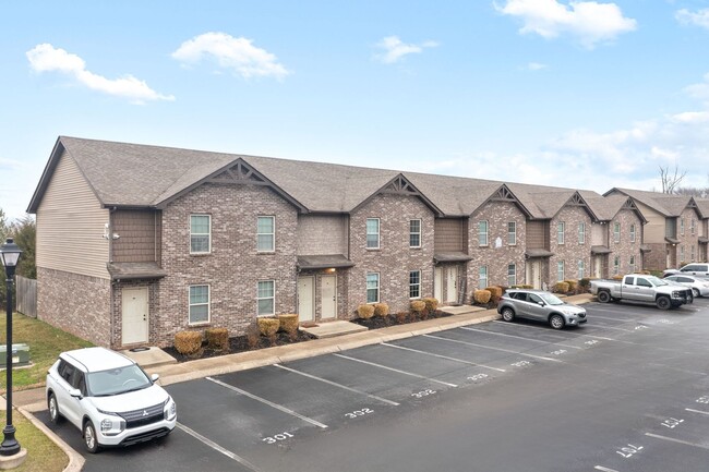 Sonoma Ridge Luxury Apartments in Clarksville, TN - Foto de edificio - Building Photo