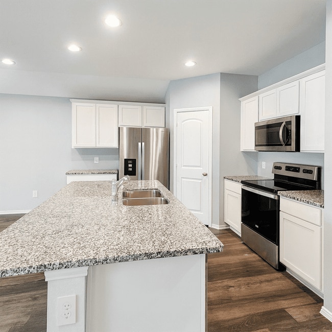 3002 Titus in New Caney, TX - Building Photo - Building Photo