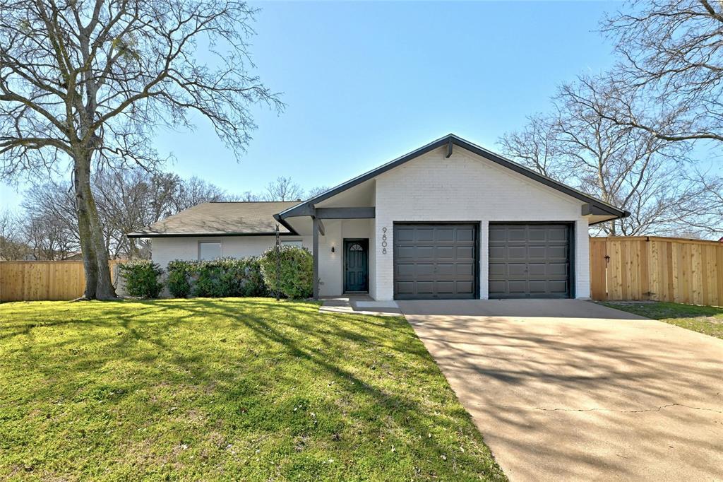 9808 Oak Run Dr in Austin, TX - Building Photo