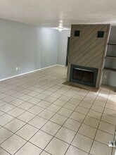 2321 SW 31st Pl in Gainesville, FL - Building Photo - Building Photo