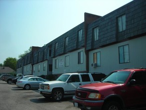 Broadway East Apartments in Hopewell, VA - Building Photo - Building Photo