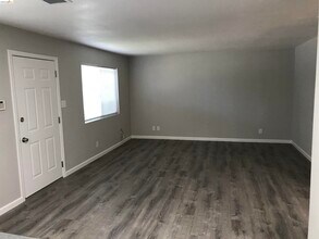 1210 Sycamore Dr in Antioch, CA - Building Photo - Building Photo