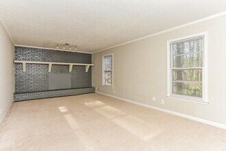 3656 Chestnut Lake Ct in Jonesboro, GA - Building Photo - Building Photo