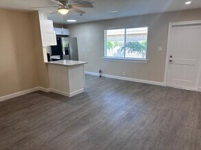 2850 Hinda Rd in Palm Beach Gardens, FL - Foto de edificio - Building Photo