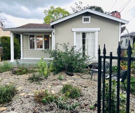 2834 Denby Ave in Los Angeles, CA - Building Photo - Building Photo