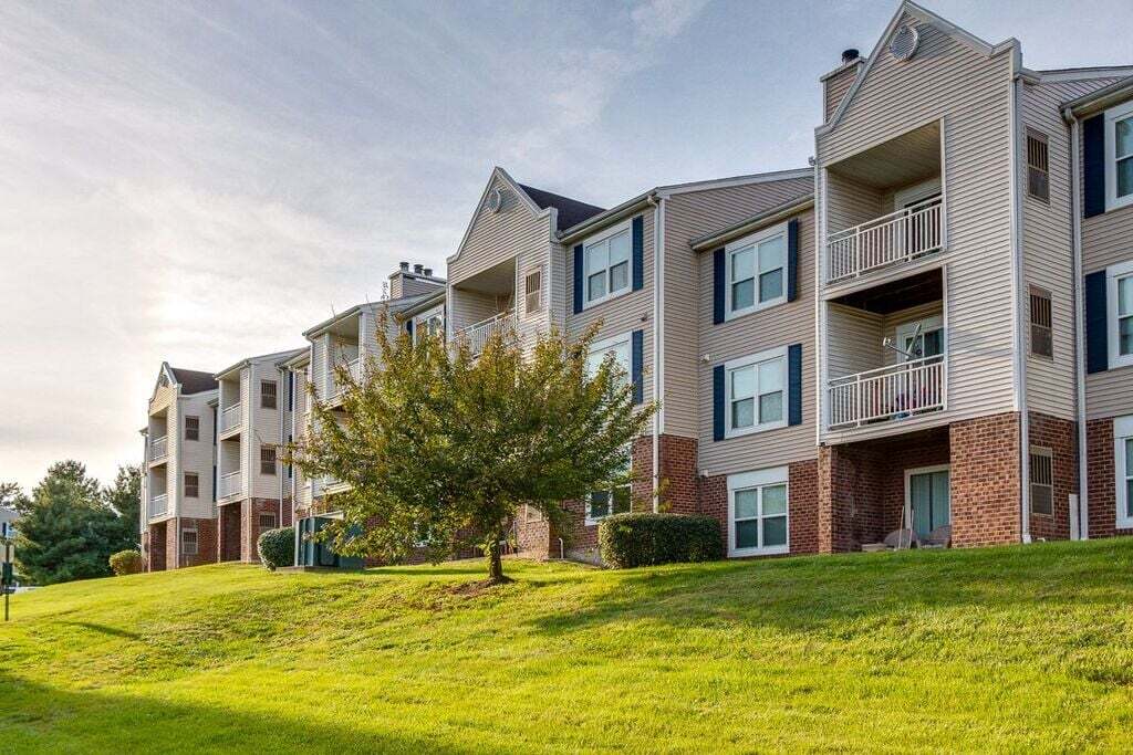 Elme Manassas in Manassas, VA - Building Photo