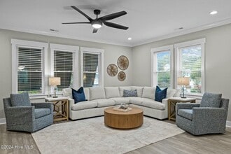 331 Live Oak St in Emerald Isle, NC - Building Photo - Building Photo