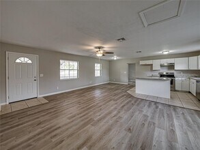 5017 Lewellyn Rd in Lakeland, FL - Building Photo - Building Photo