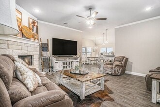 226 Harp Ave in Godley, TX - Building Photo - Building Photo