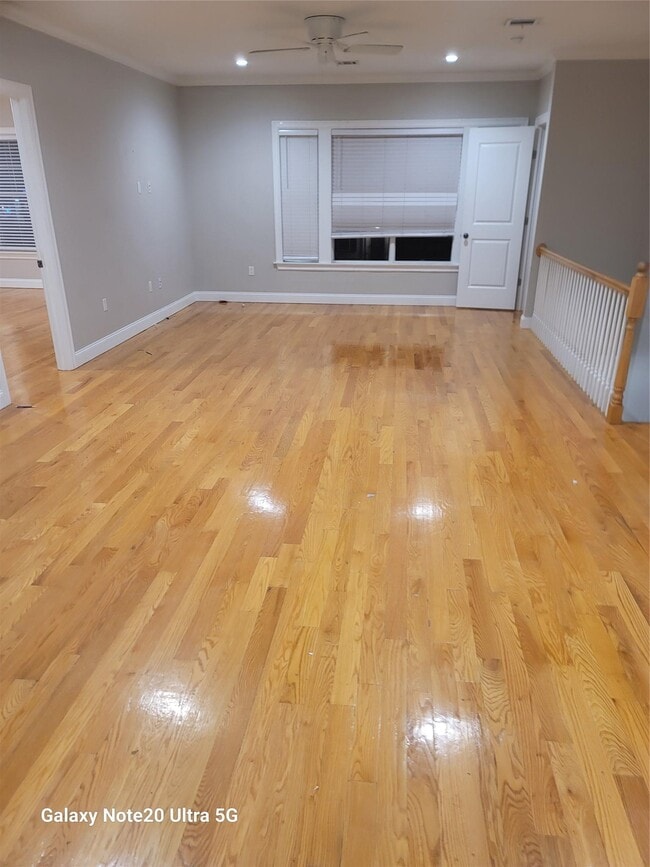 465 S 9th Ave in Mount Vernon, NY - Building Photo - Building Photo
