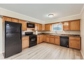 475 Lawson Ave W in St. Paul, MN - Building Photo - Building Photo