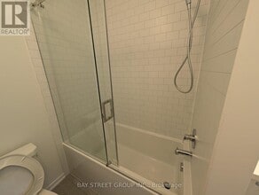 23 Helmkay Ave in Richmond Hill, ON - Building Photo - Building Photo